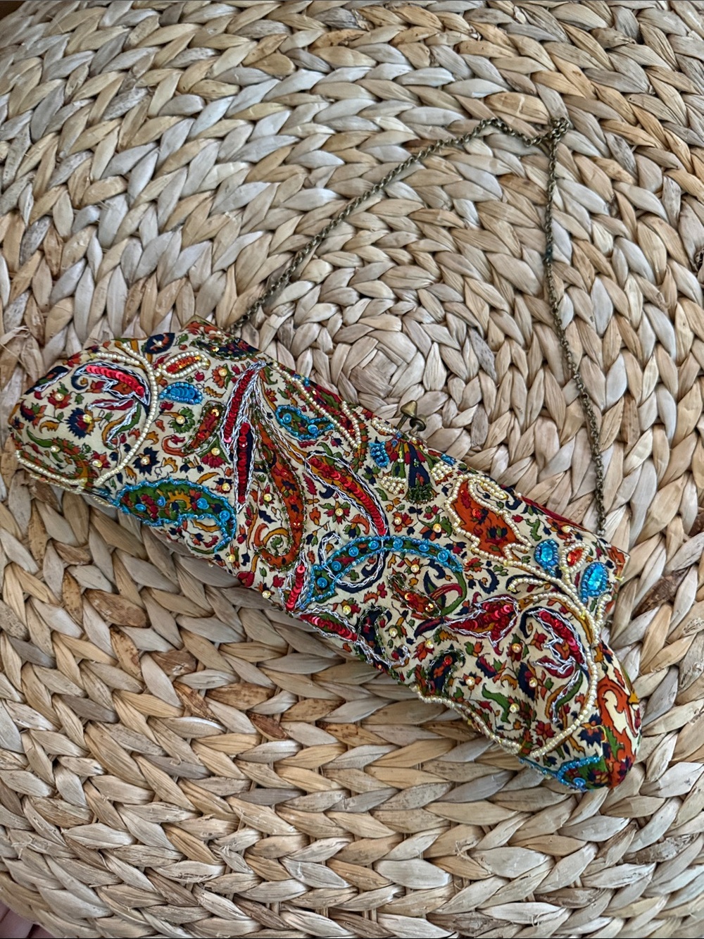 Vintage Beaded Paisley Embroidered Clutch with Chain Strap - Multicolor